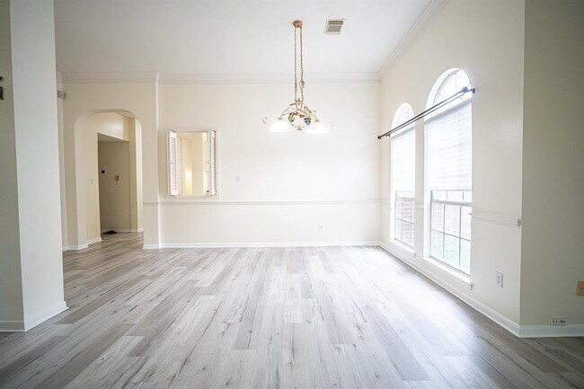 Building Photo - 4503 Oak Valley Dr