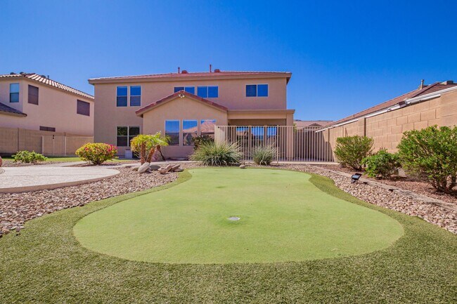 Building Photo - Spacious & Elegant Home with Resort-Style Backyard in Gated Community