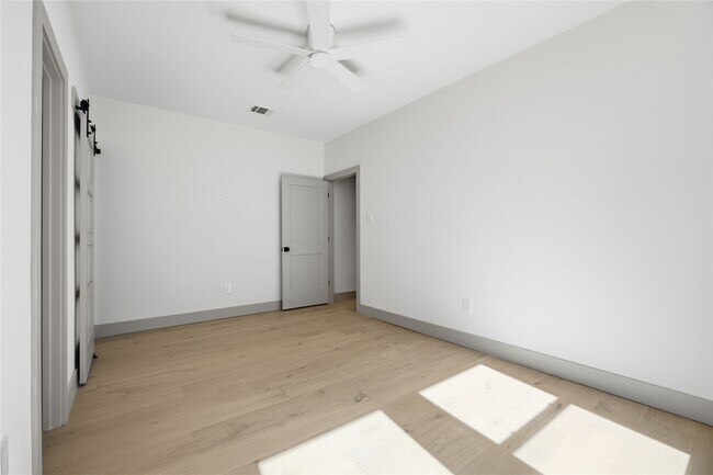 Building Photo - 1415 Tabor St