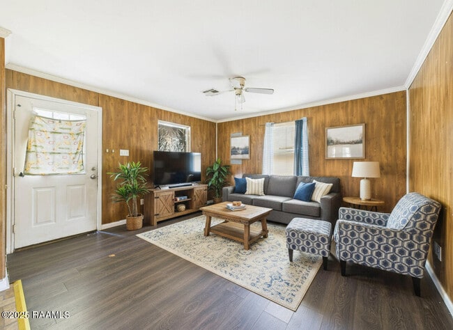 Building Photo - 125 Sternberg Dr