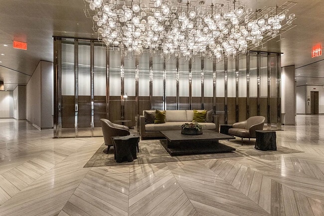 Building Photo - 252 7th Ave