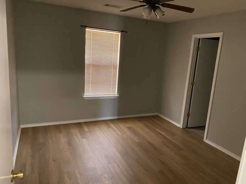 Building Photo - 61 Meadow Ridge Loop