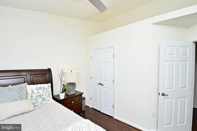Building Photo - 8240 Gunston Commons Way