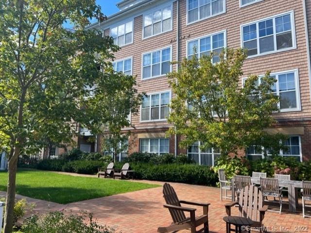 Building Photo - 25 Adams Ave