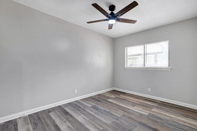 Building Photo - ***APPLICATION CURRENTLY UNDER REVIEW***Co...