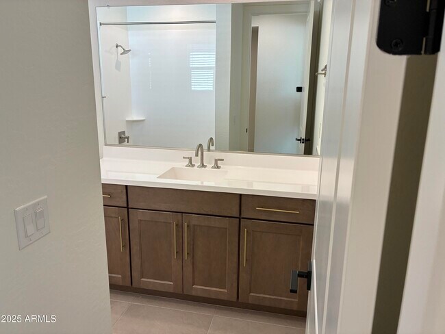 Building Photo - 17778 W Crawfordsville Dr