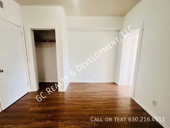 Building Photo - 6124 S Whipple St