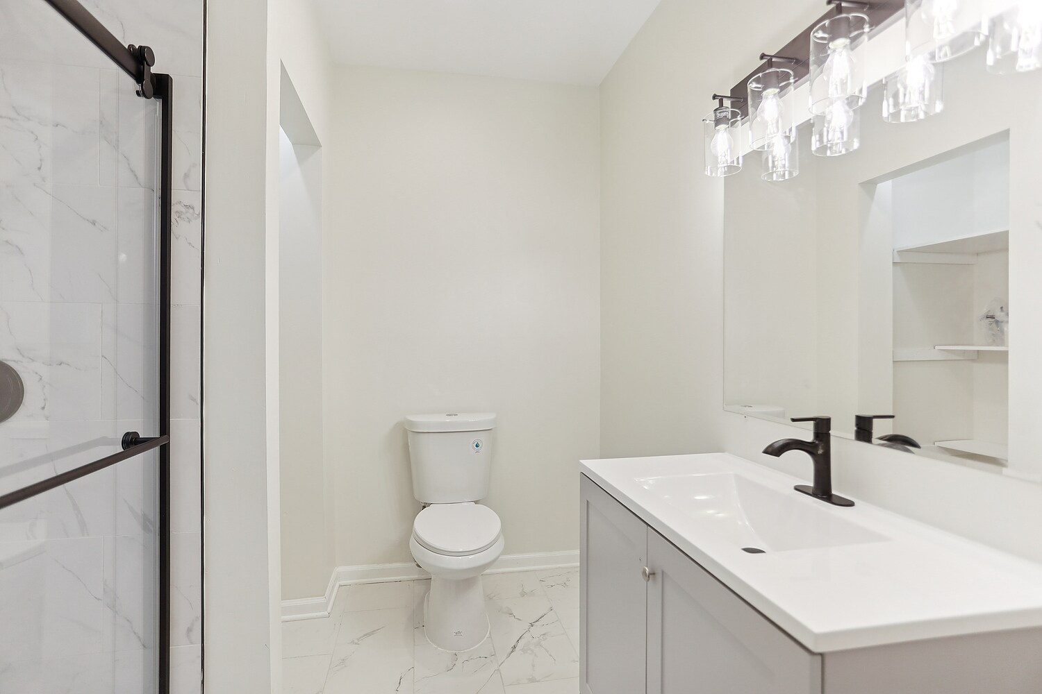 Building Photo - 3227 S Wells St