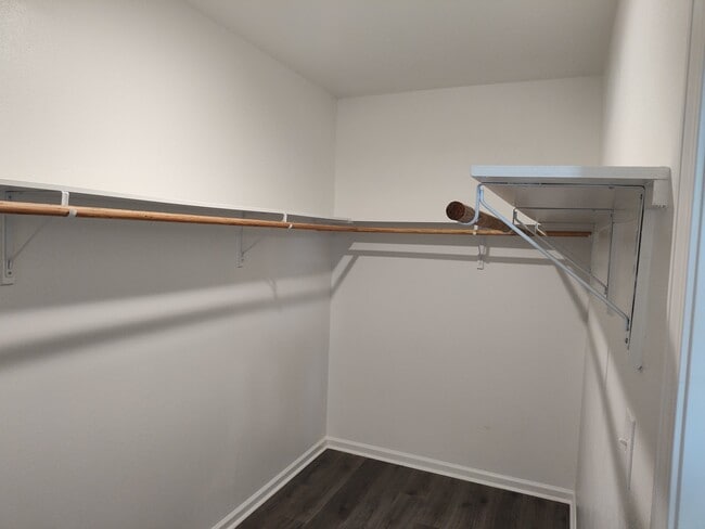 Building Photo - 108 Hardwood Dr