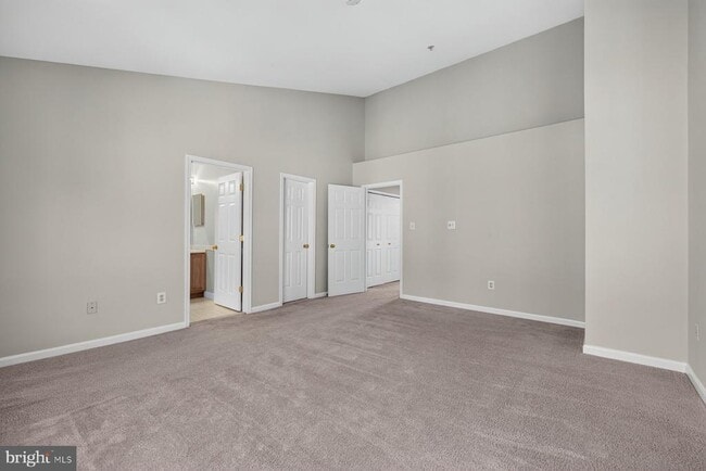 Building Photo - 2495 Cheyenne Dr
