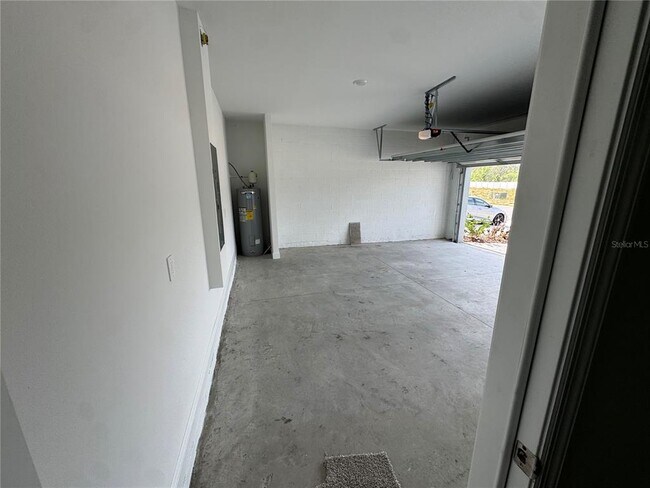 Building Photo - 1832 Archer Dr