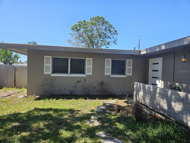 Building Photo - 2470 Bayshore Blvd