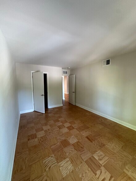 Building Photo - 10850 Green Mountain Cir