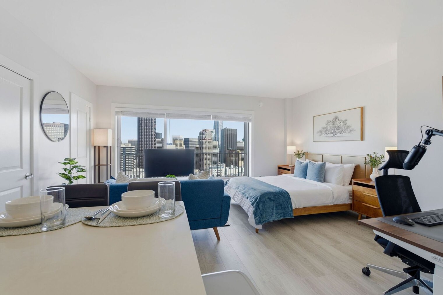 Building Photo - 899 Pine St