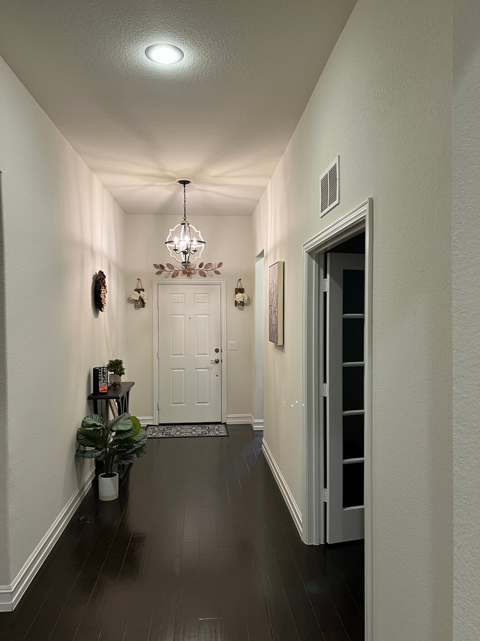 Foyer - 2349 Boatman Dr