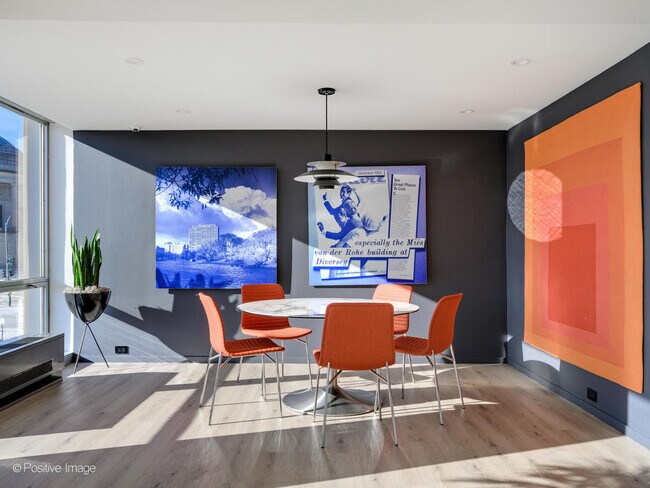 Building Photo - 340 W Diversey Pkwy