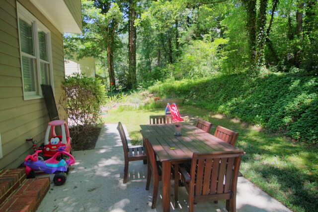 Building Photo - Charming 3 Bedroom Colonial Home only 10 Minutes from Duke!