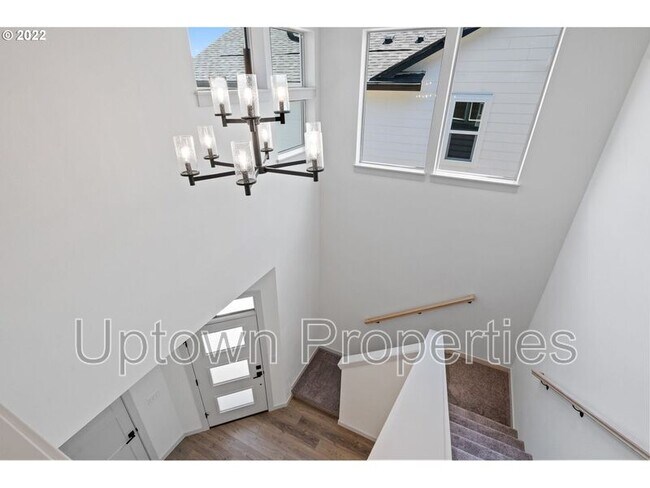 Building Photo - 2507 S Cache Cir