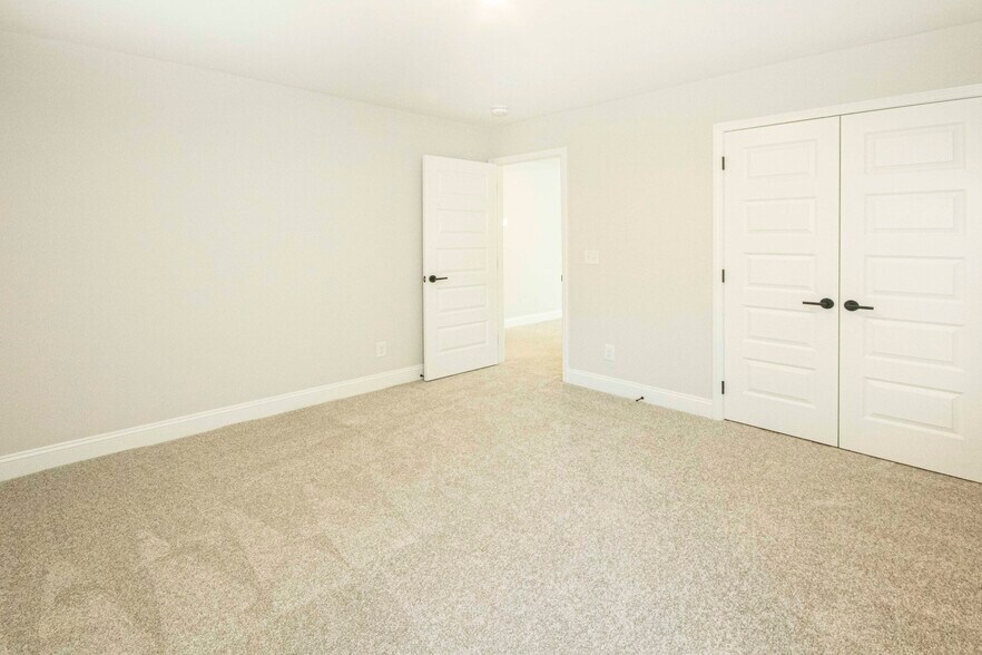 Building Photo - 12717 Duckfoot Ln