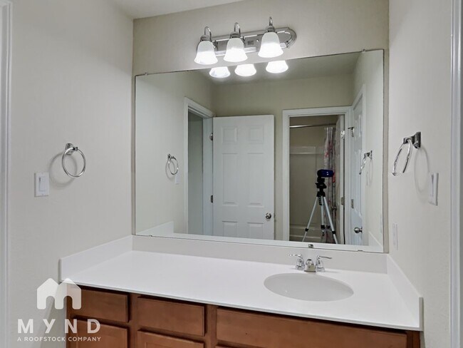 Building Photo - 16006 Serene Fleming Trace