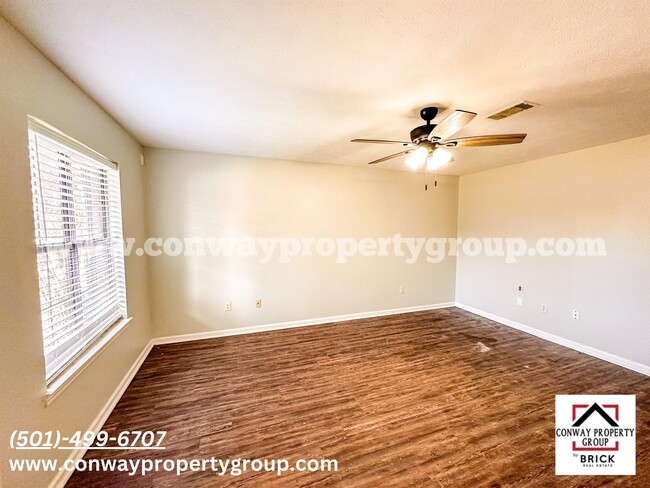 Building Photo - 1440 Pyramid Dr