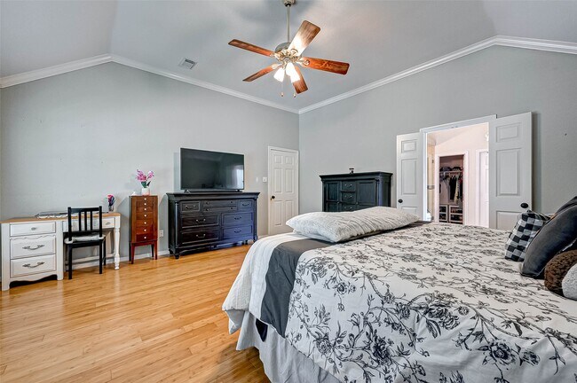 Building Photo - 14 Bradford Cir