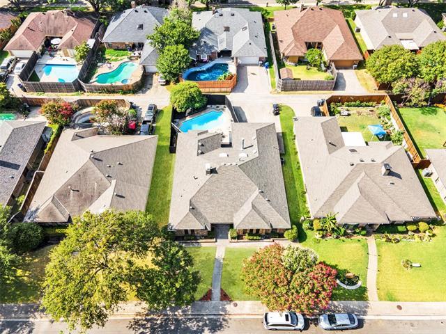 Building Photo - 9738 Amberley Dr