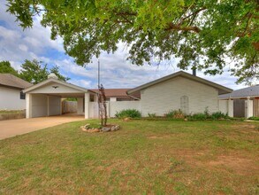 Building Photo - Newly Remodeled 3 Bed Home Near Lake Hefner | Screened Porch + 2 Living Areas