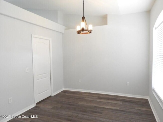 Building Photo - 1535 Heartwellville St NW