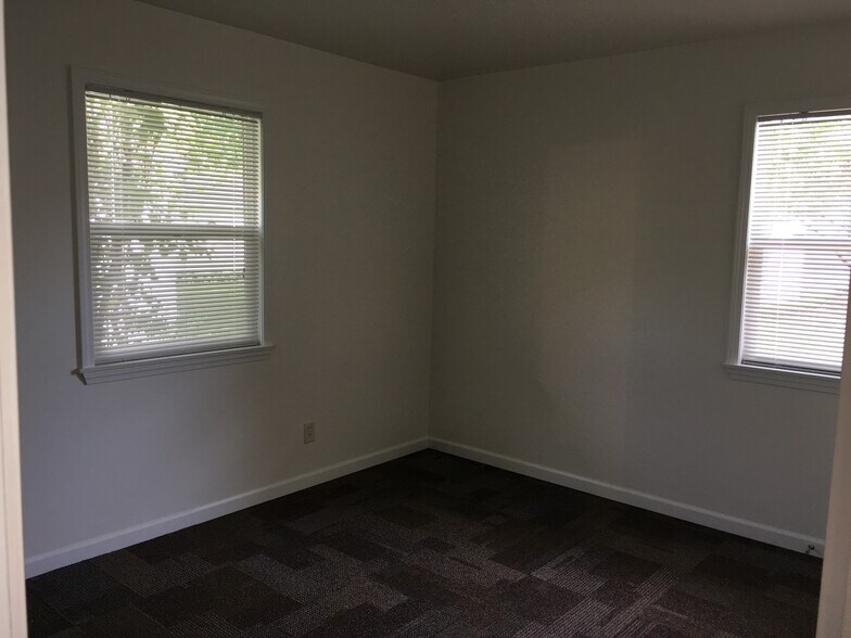 Master Bedroom SE View - 920 Spruce Street
