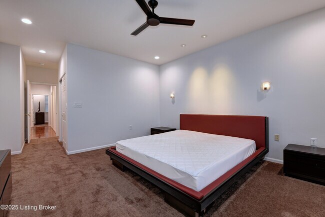 Building Photo - 5028 Ardossan Square