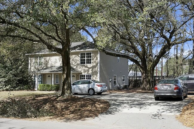 Building Photo - 3806 Dorsey Ave