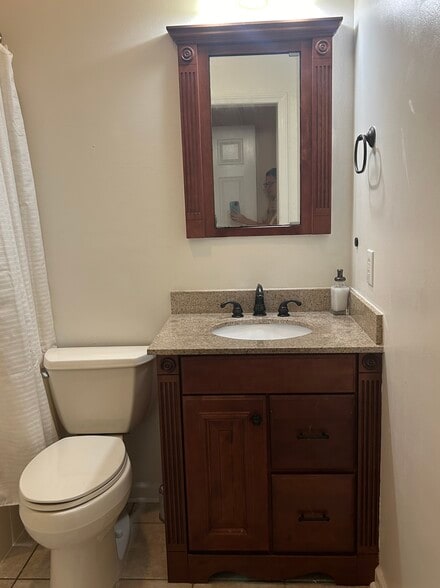 Building Photo - 4 Yacht Club Dr