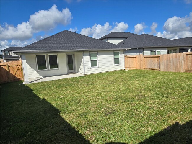 Building Photo - 7826 Calabria Dr