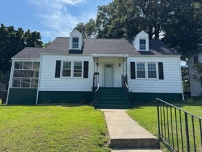 Building Photo - 334 Jackson Ave