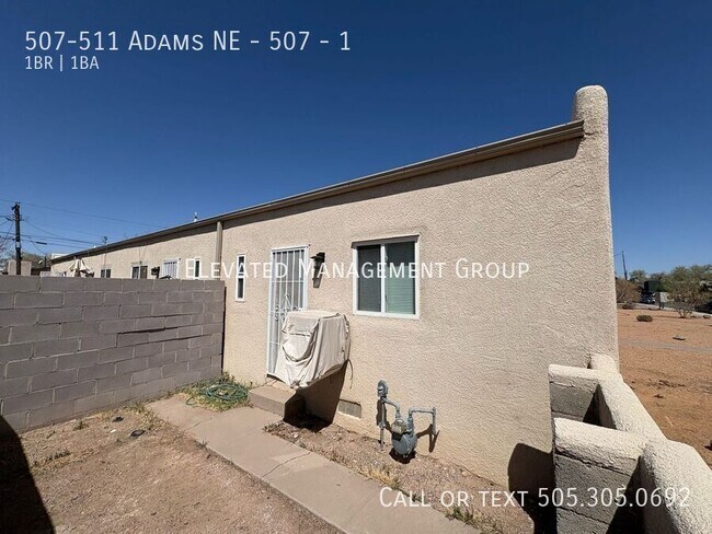 Building Photo - 507-511 Adams NE - 507-1