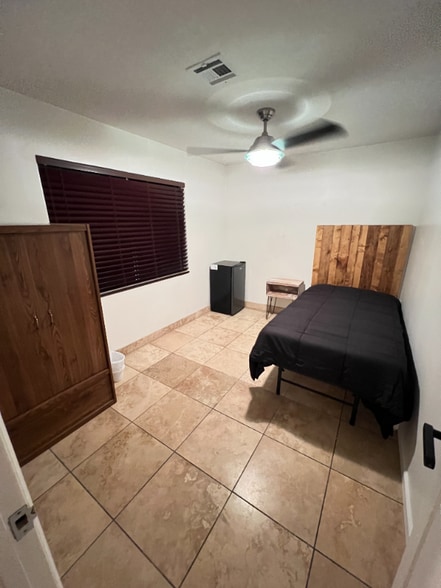 Primary Photo - 4213 N Westview Dr