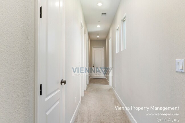 Building Photo - Beautiful 4 Bedroom Home in Catta Verdera