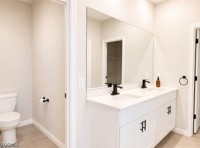 Building Photo - 43906 Cattleman Dr