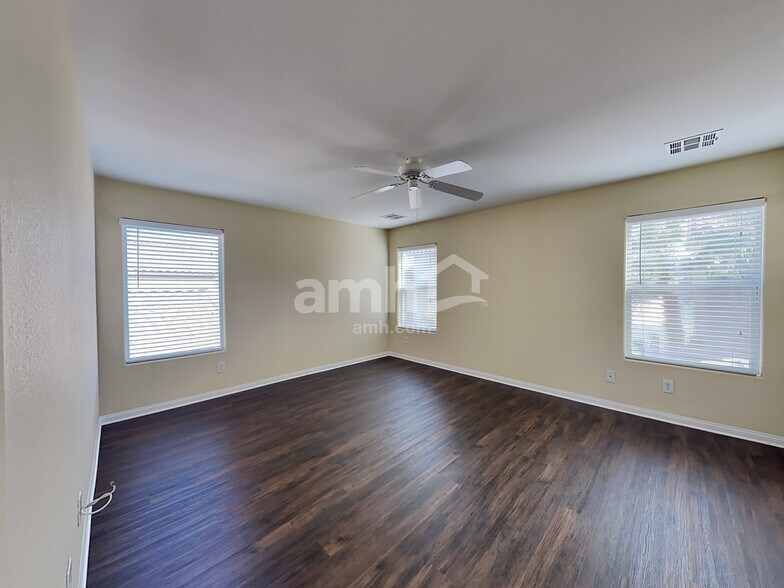 Building Photo - 37 Harbor Pines Ct