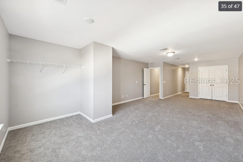 Building Photo - 320 Corn Ml Wy