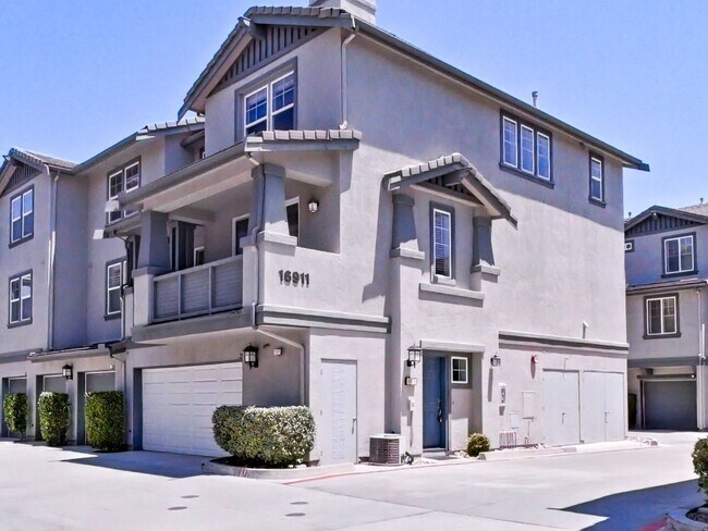 Building Photo - 16911 Bixby St