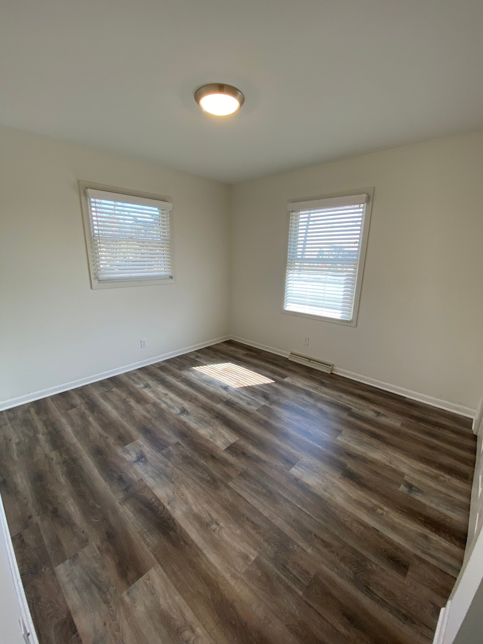Front Bedroom - 11722 Mill Street