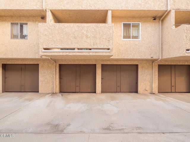 Building Photo - 502 W Huntington Dr