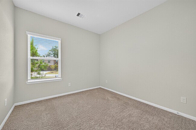 Building Photo - 8304 Bristlecone Pne Wy