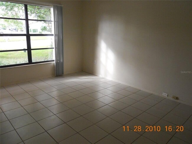 Building Photo - 2615 Sunbranch Dr