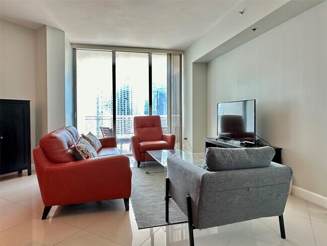 Building Photo - 350 S Miami Ave