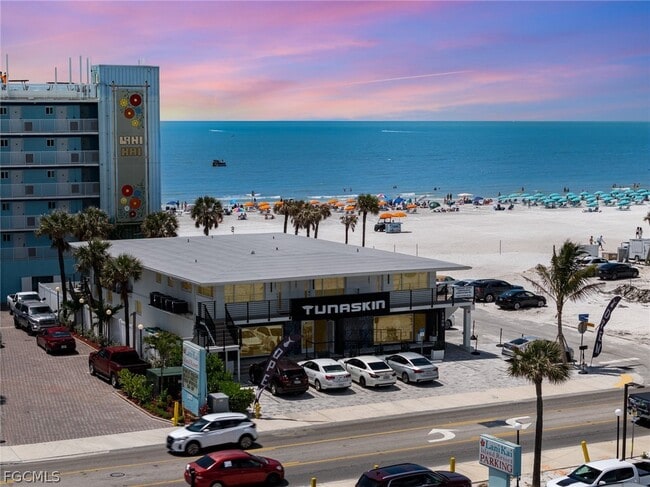 Building Photo - 1300 Estero Blvd