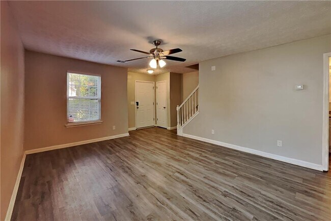 Building Photo - 4557 Darrowby Dr