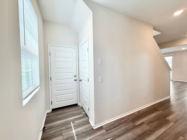 Building Photo - 3 bedroom Solar Home in Heirloom Farms for LEASE!